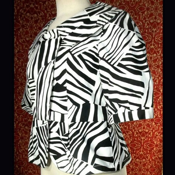 KENNETH COLE REACTION zebra print jacket 10✨ - Picture 3 of 8